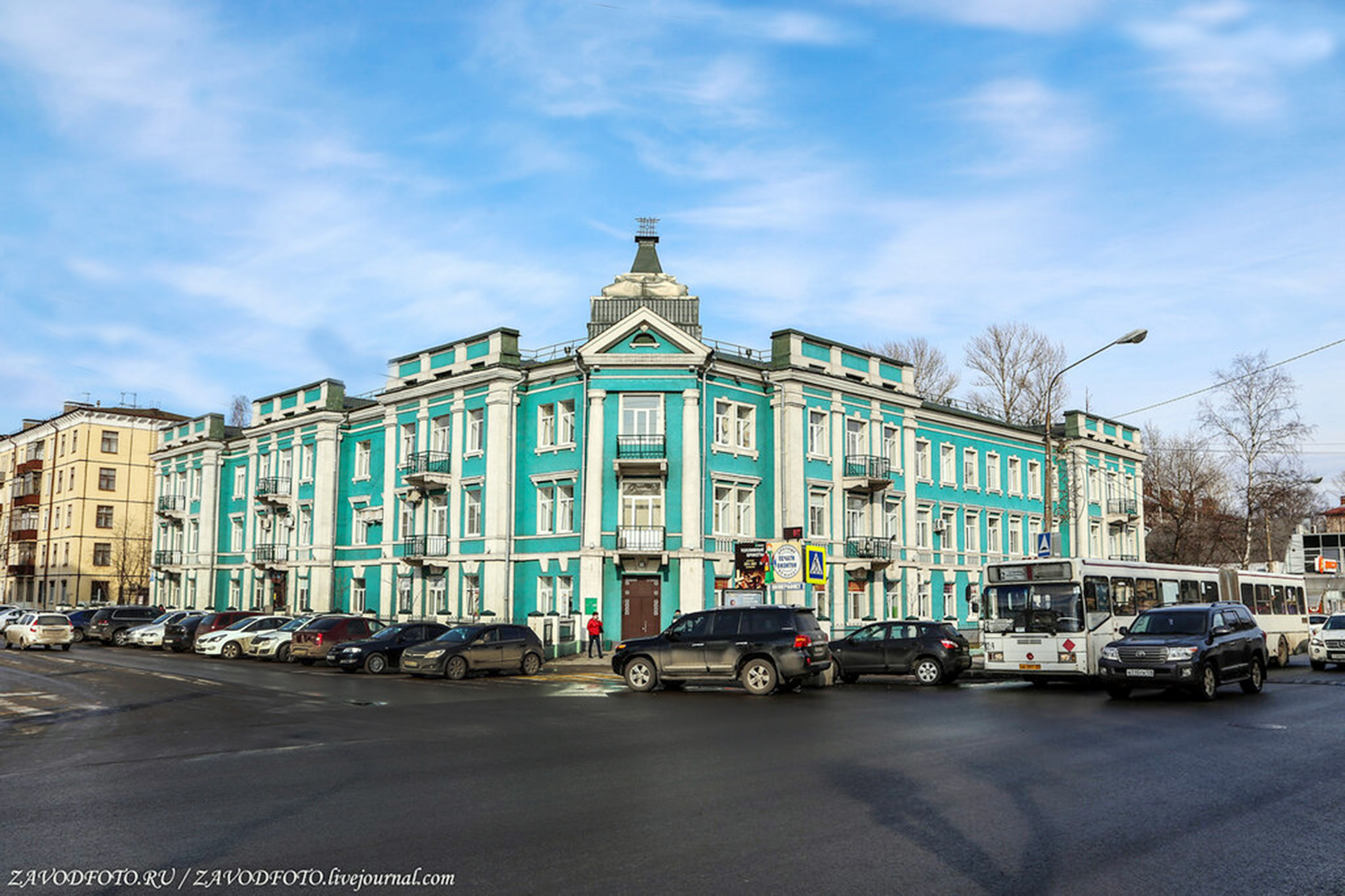 Здание бывшего треста «Череповецлес»